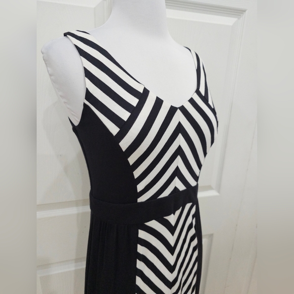 Apt. 9 Black and White Striped Maxi Dress - Picture 3 of 9